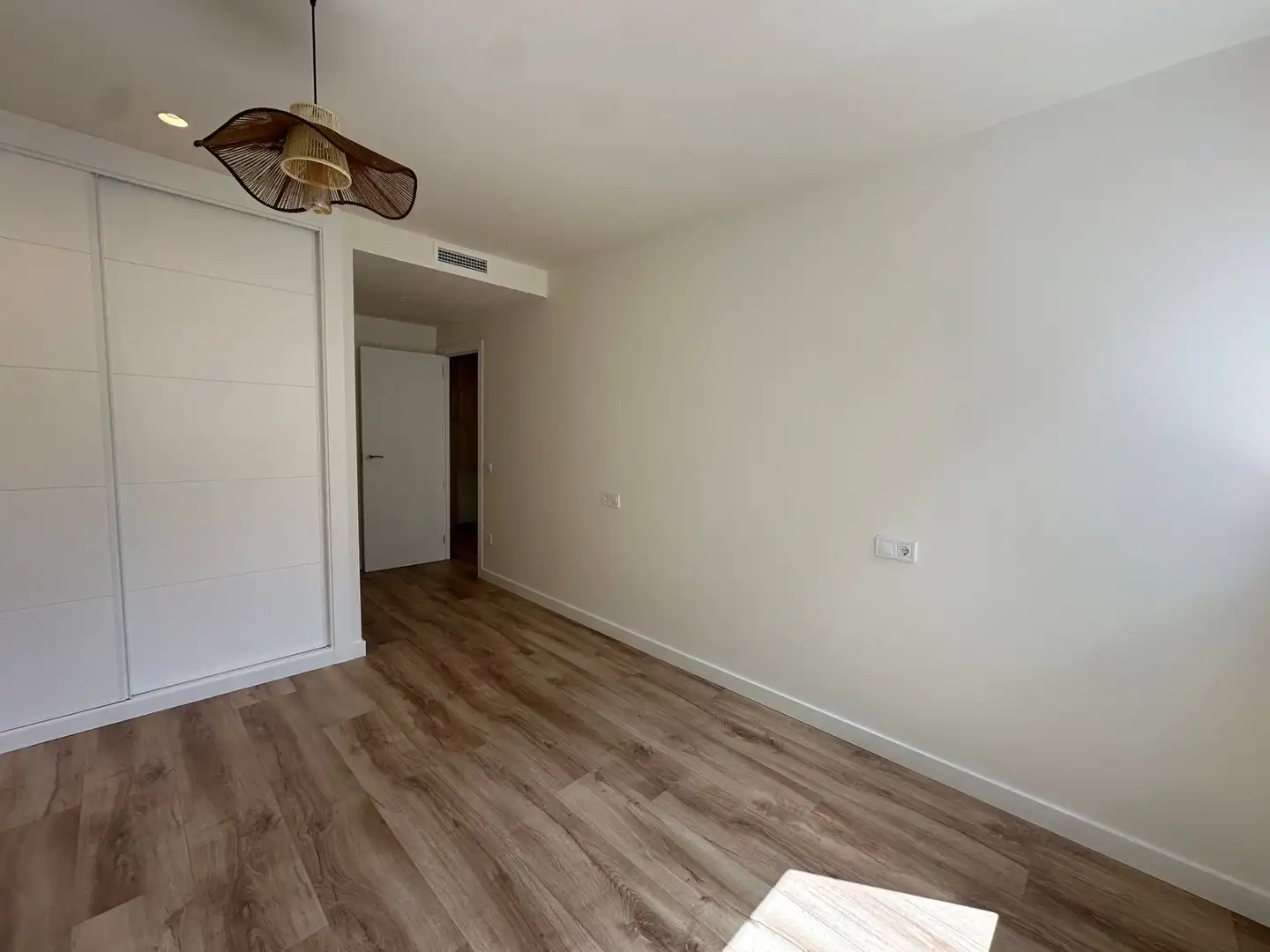 Habitación de Piso en venta en Pozuelo de Alarcón con Aire acondicionado, Calefacción y Horno
