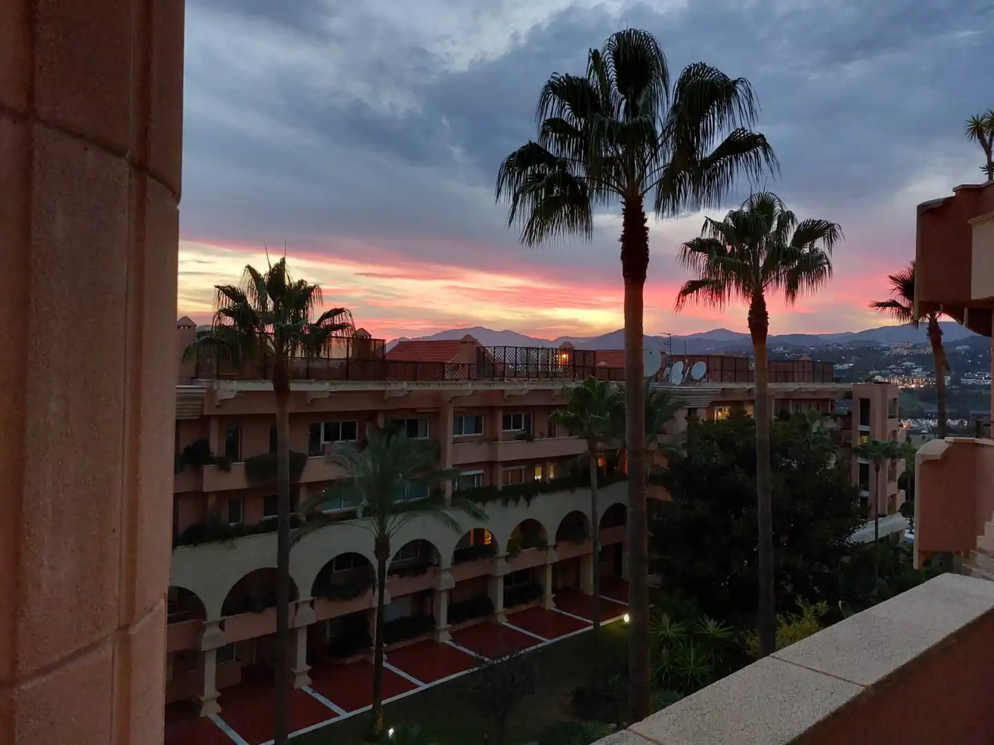 Pis amb piscina en venda a Nueva Andalucía, imagen 3