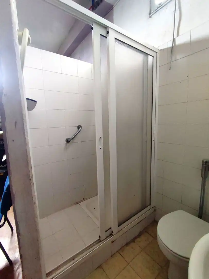 Bany de Casa o xalet en venda en Carral amb Jardí privat, Terrassa i Moblat