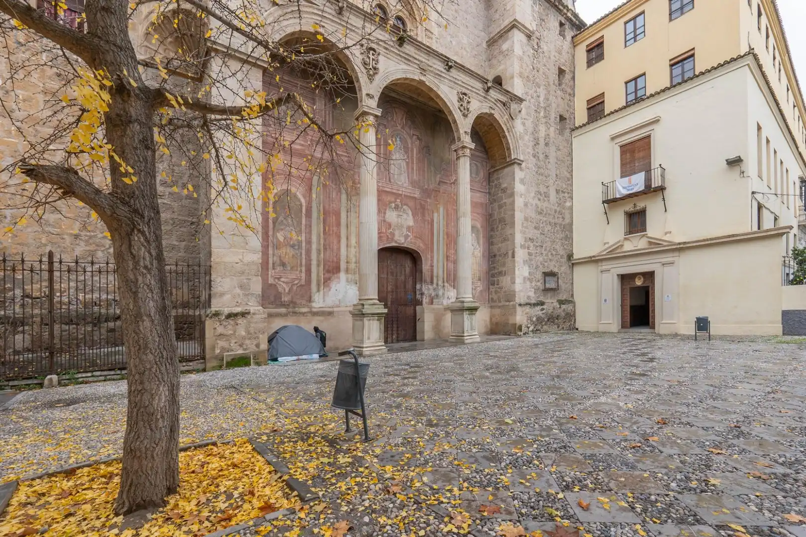 Vista exterior de Piso en venta en Granada con Calefacción