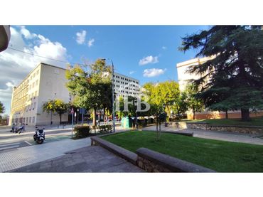 Pis amb balcó en venda a Santa Marina