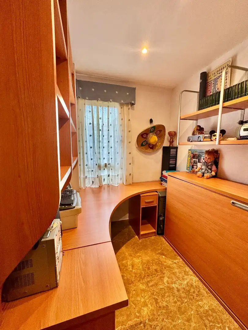 Schlafzimmer von Wohnung zum Verkauf in Valencia mit Klimaanlage