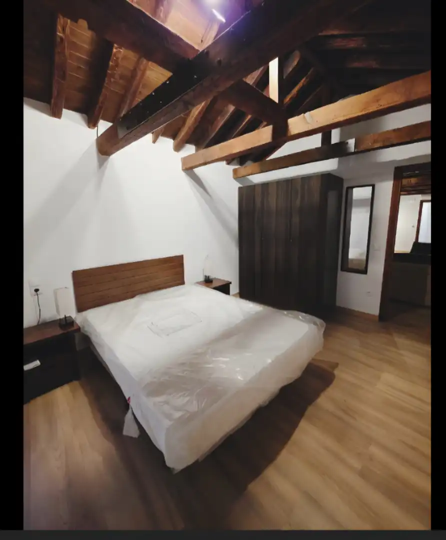 Schlafzimmer von Wohnung zur Miete in Toledo mit Klimaanlage, Heizung und Möbliert