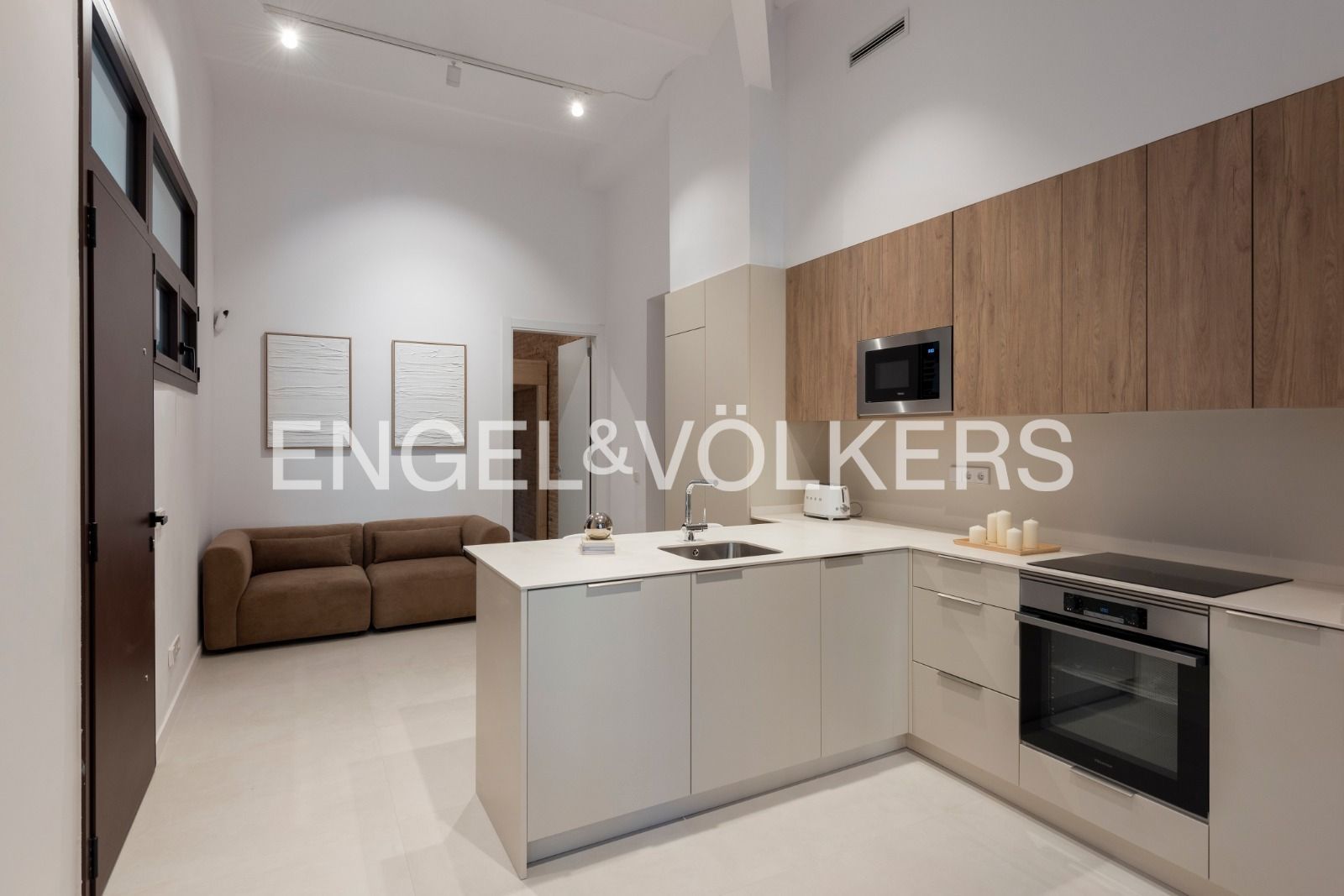 Küche von Wohnungen zum verkauf in  Barcelona Capital mit Klimaanlage, Heizung und Parkett