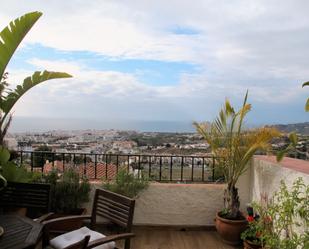 Vista exterior de Apartament en venda en Nerja amb Aire condicionat, Terrassa i Moblat