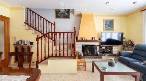 Foto 2 de Casa o chalet en venta en Calle Joan Vinyolí, Caputxins - Ambulatori, Vic