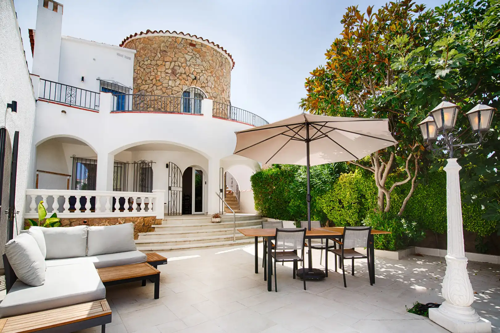 Terrace of Houses for sale in Empuriabrava  with Air Conditioner and Private garden