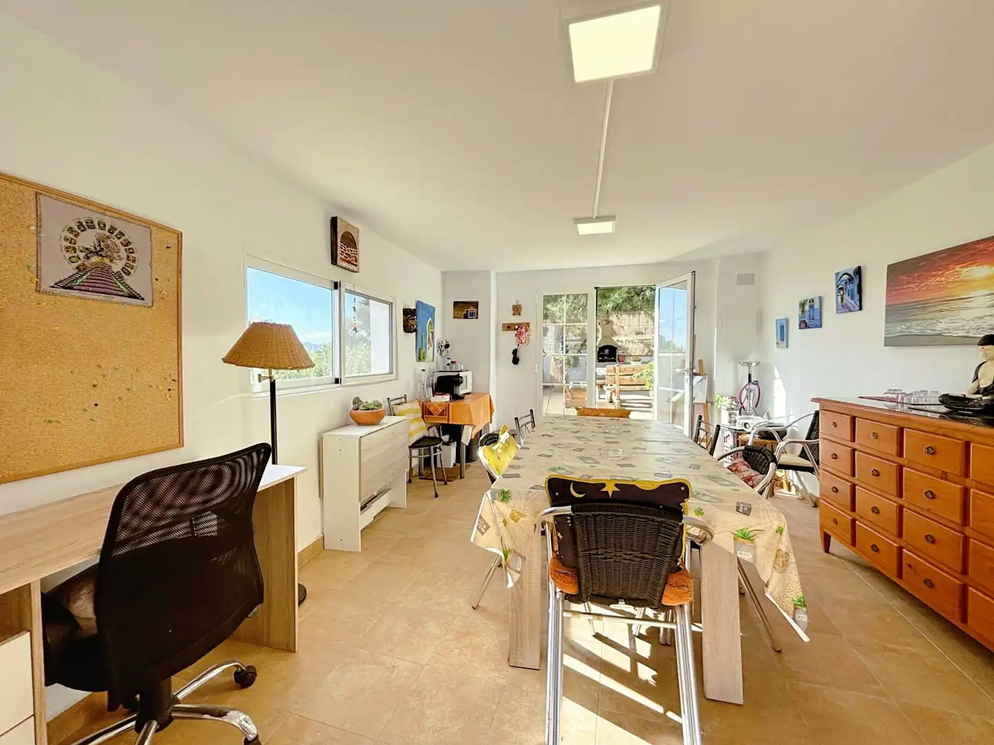 Comedor de Casa o chalet en venta en Alicante / Alacant con Aire acondicionado, Jardín privado y Trastero
