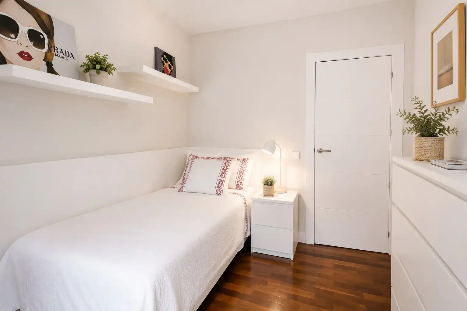 Habitación de Piso de alquiler en Madrid con Calefacción y Amueblado