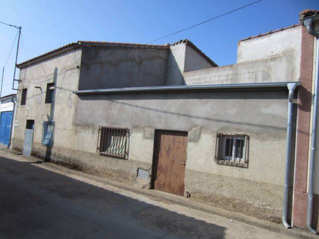 Casa-chalet en Venta en CEREZO en Sancti-Spíritus (Salamanca)