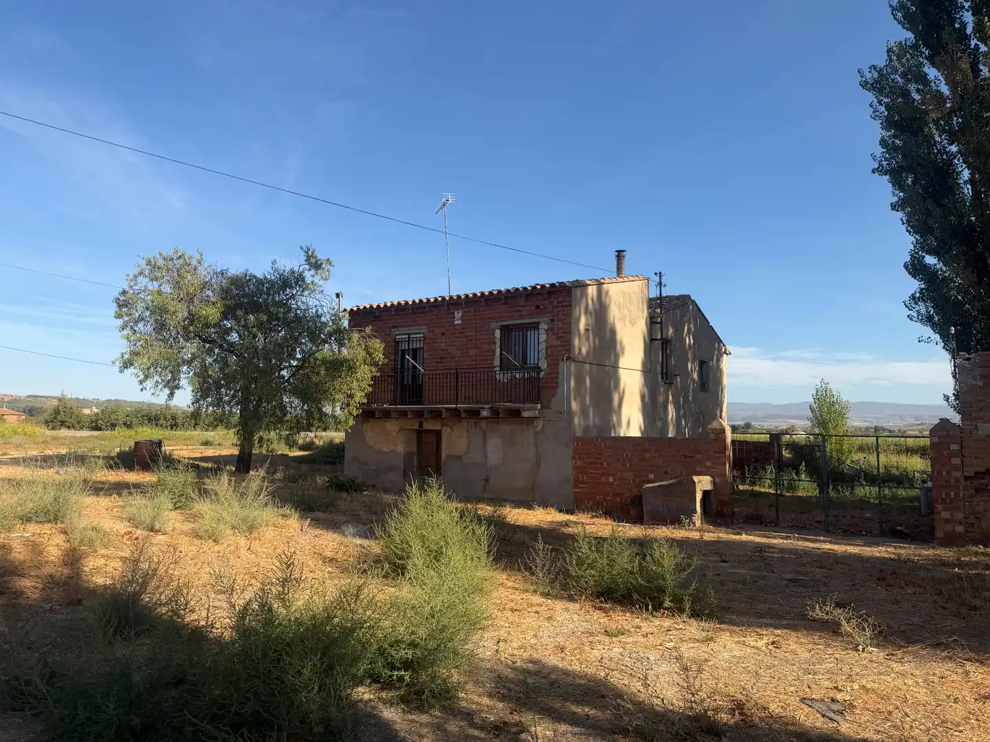 Casa rústica amb terrassa en venda a Carrer Bell-lloc, imagen 2