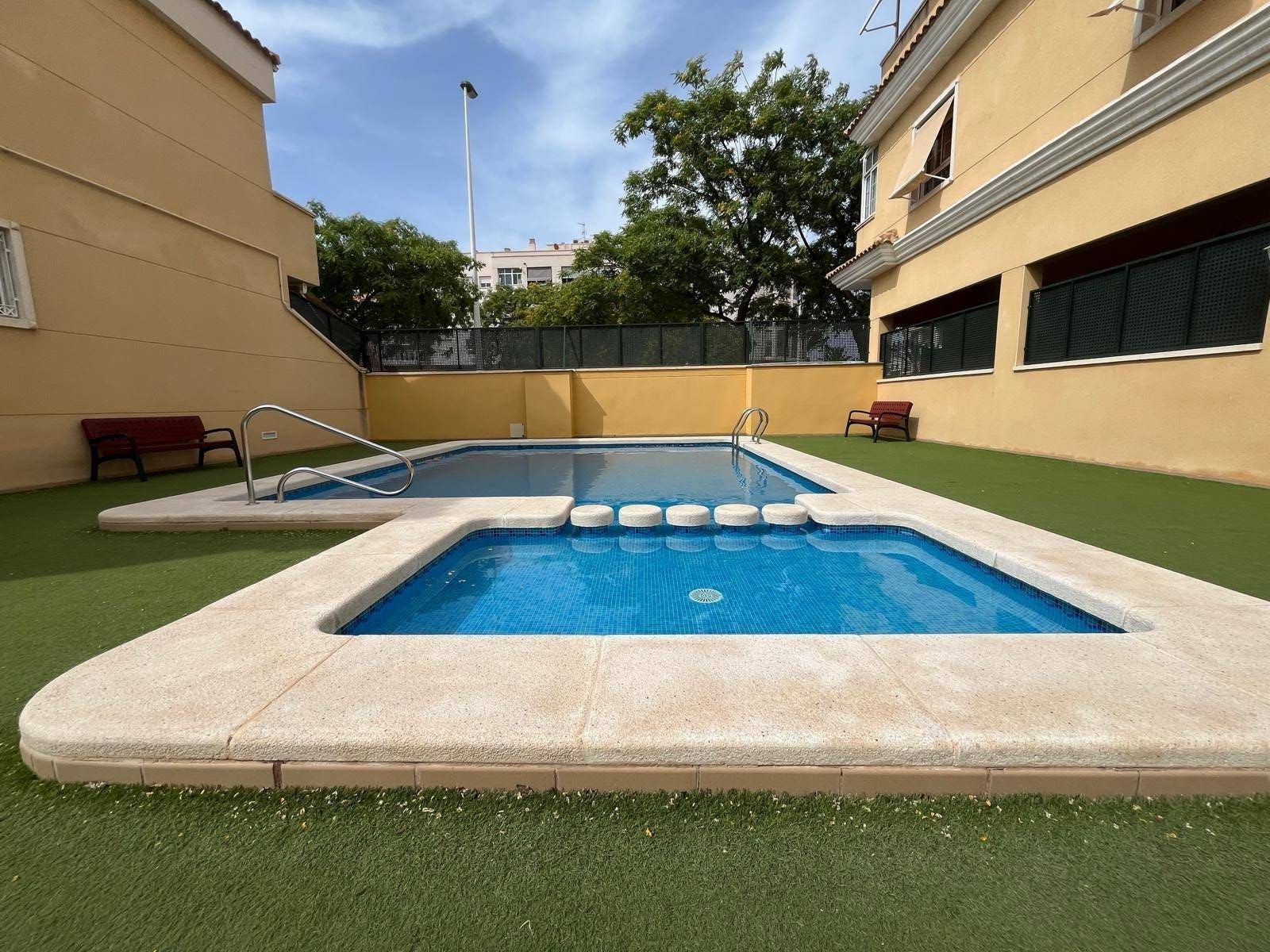 Swimming pool of House or chalet for sale in Elche / Elx  with Air Conditioner, Terrace and Community pool