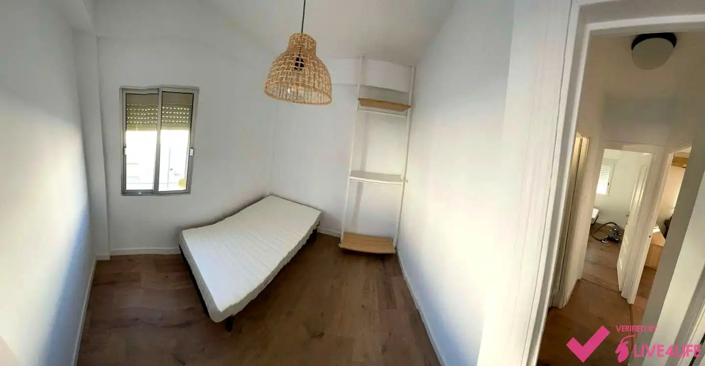 Piso de alquiler en Nalón, El Plantinar – Avda. La Paz - El Juncal