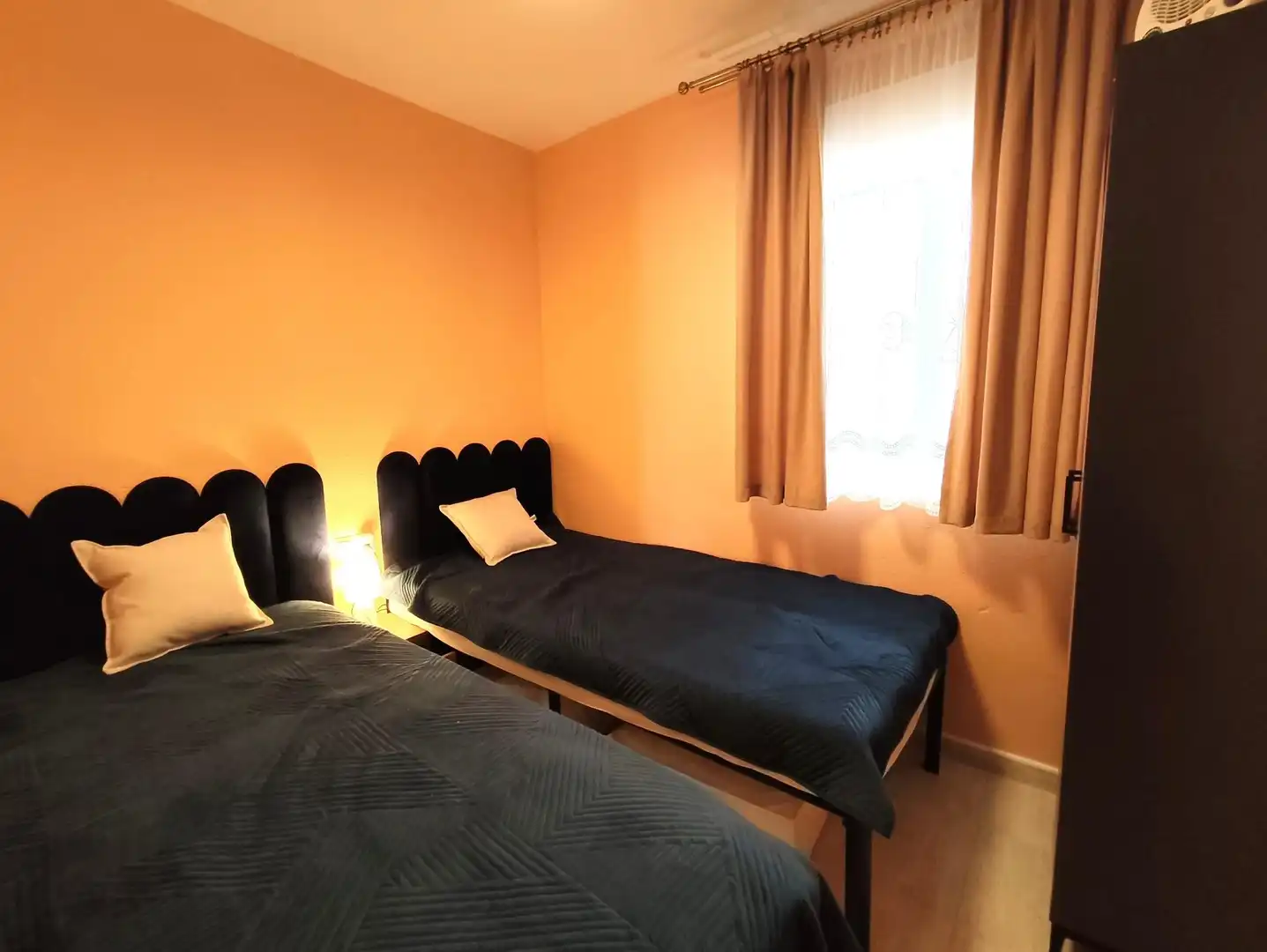 Dormitori de Apartament de lloguer en Torrevieja amb Aire condicionat, Moblat i Balcó