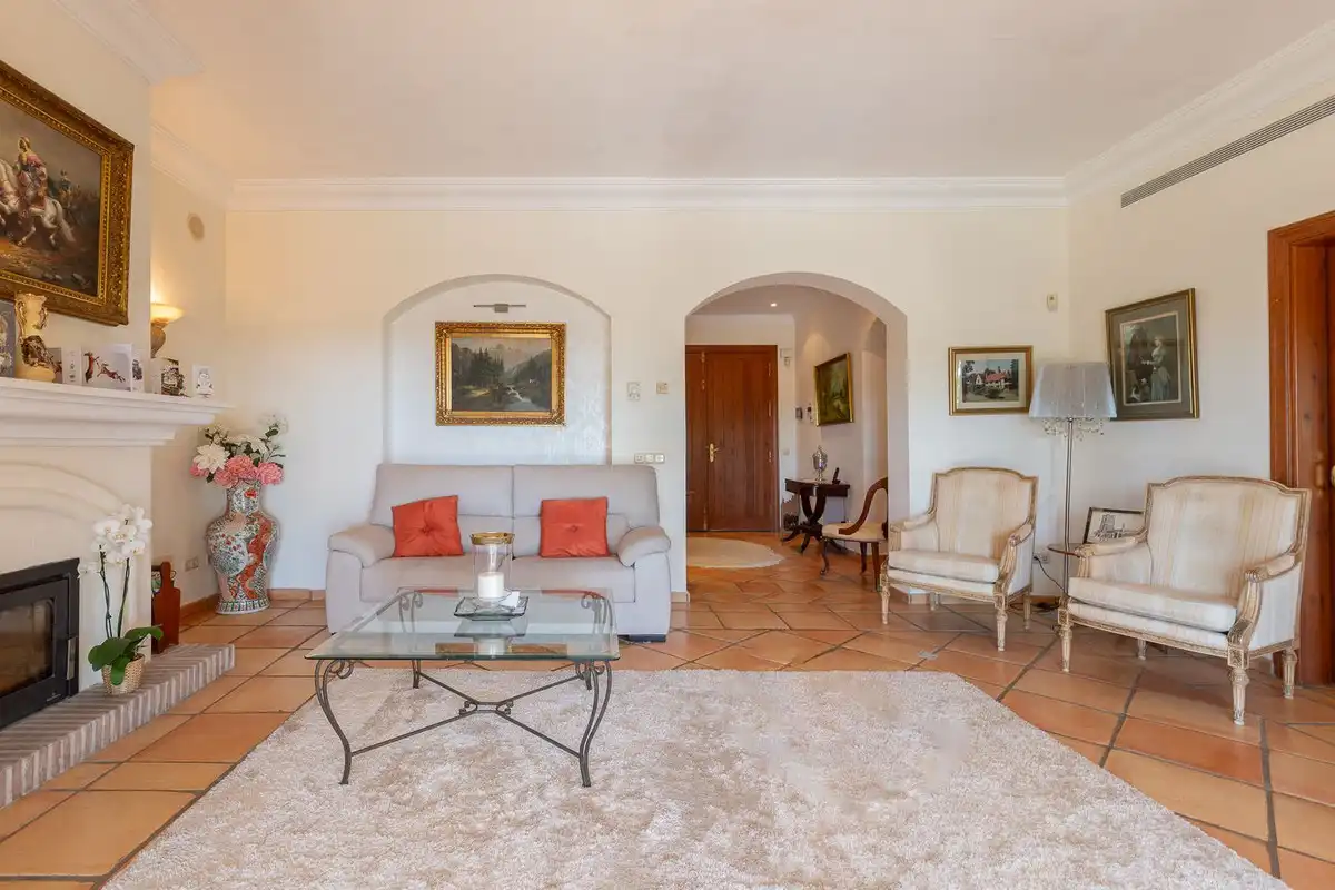 House with pool for sale in Elviria - Cabopino, imagen 6