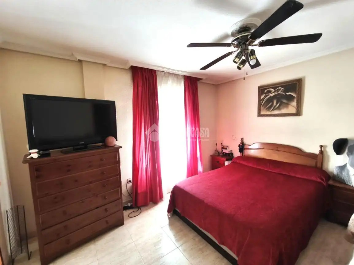 Habitación de Casa adosada en venta en Azuqueca de Henares