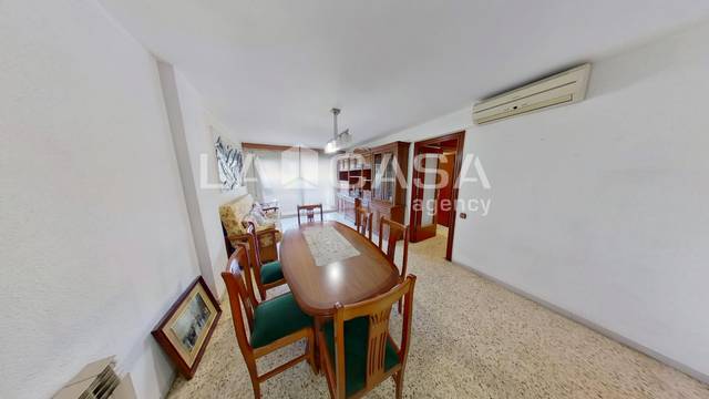 Piso en Venta en Canyelles