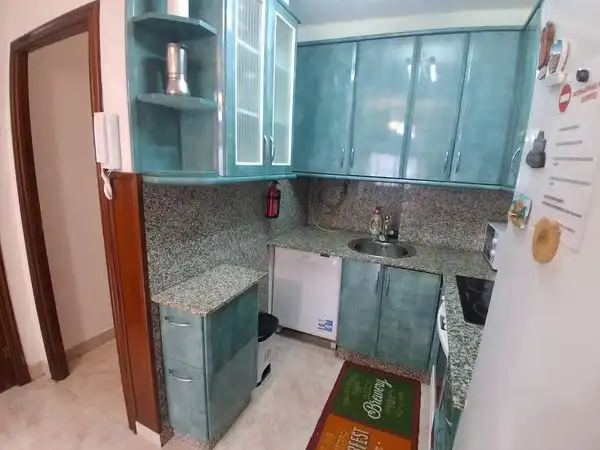 Cocina de Piso en venta en Vigo  con Calefacción, Trastero y Amueblado