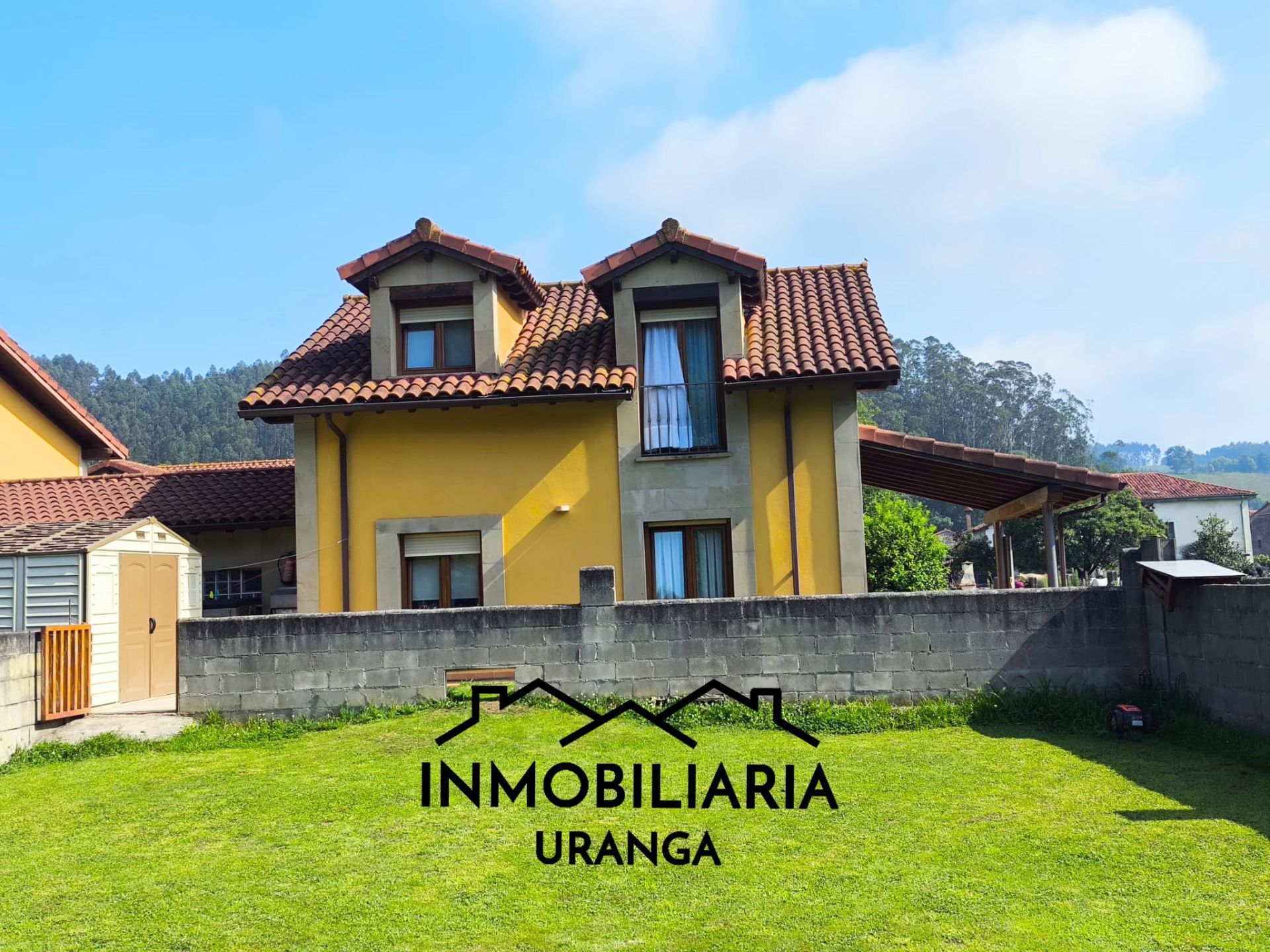 Exterior view of House or chalet for sale in Hazas de Cesto  with Heating, Private garden and Terrace