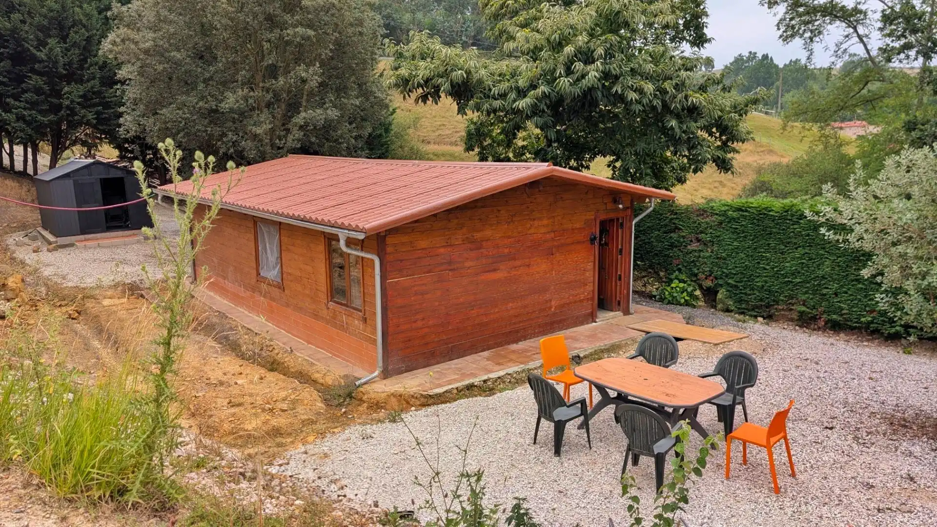 Vista exterior de Finca rústica en venda en Torrelavega  amb Jardí privat