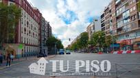 Exterior view of Flat for sale in  Madrid Capital  with Heating and Furnished