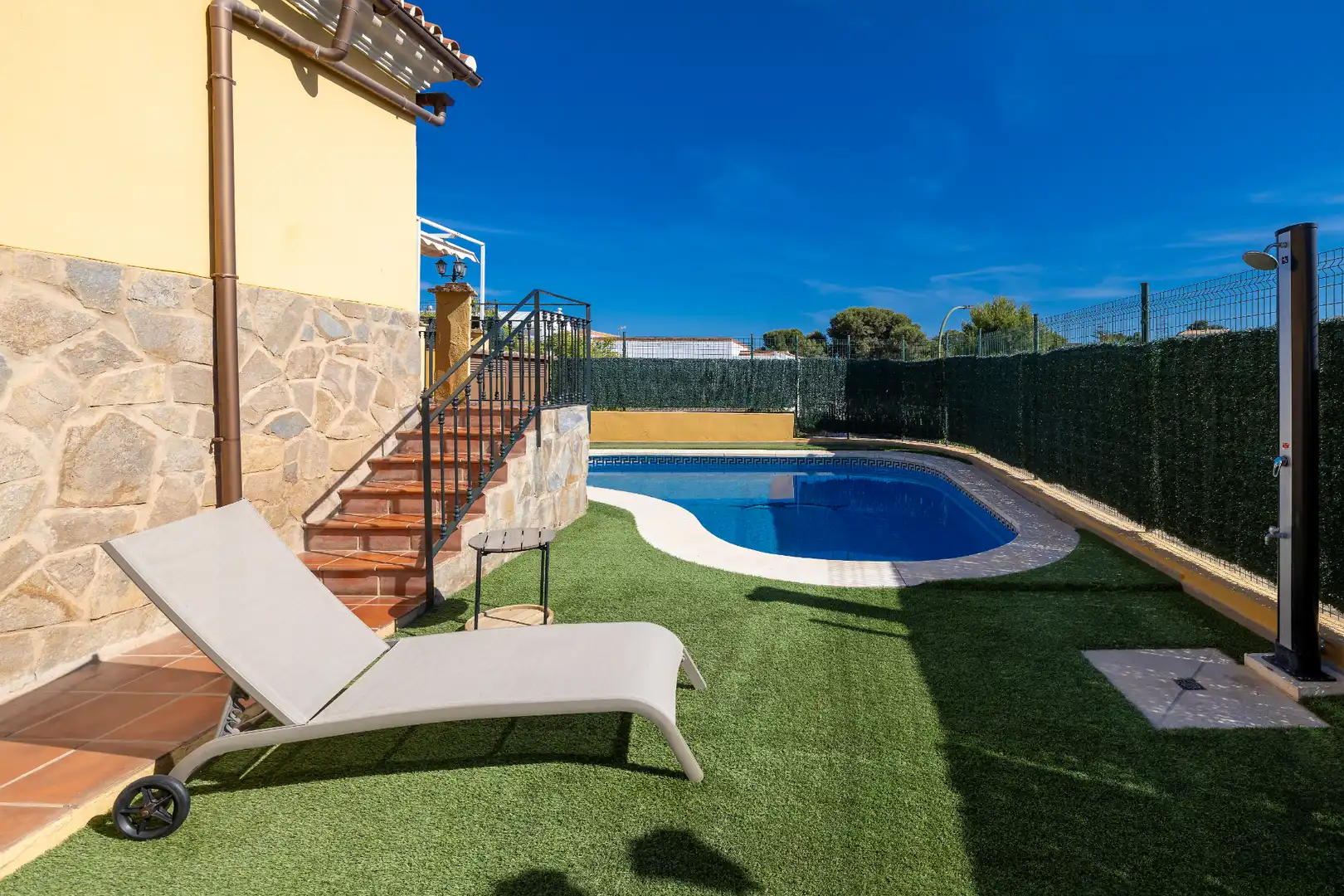 Swimming pool of Houses for sale in Málaga  with Air Conditioner, Heating and Private garden