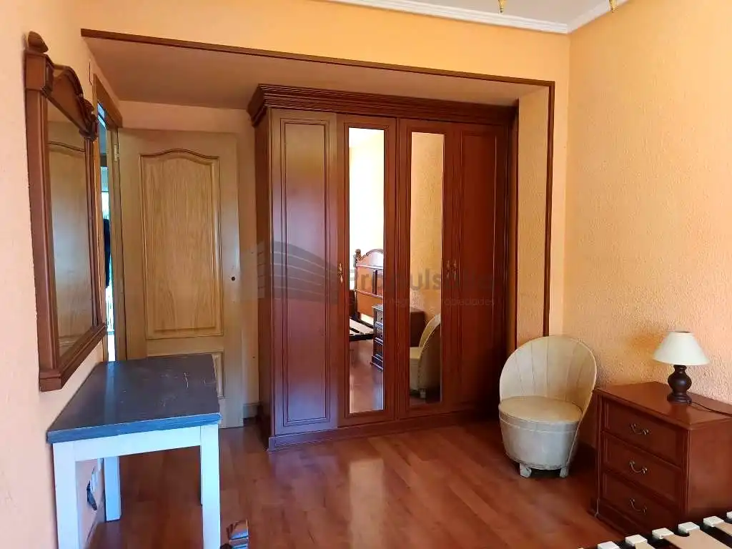 Flat for sale in De Oriente, Barrio de Delicias