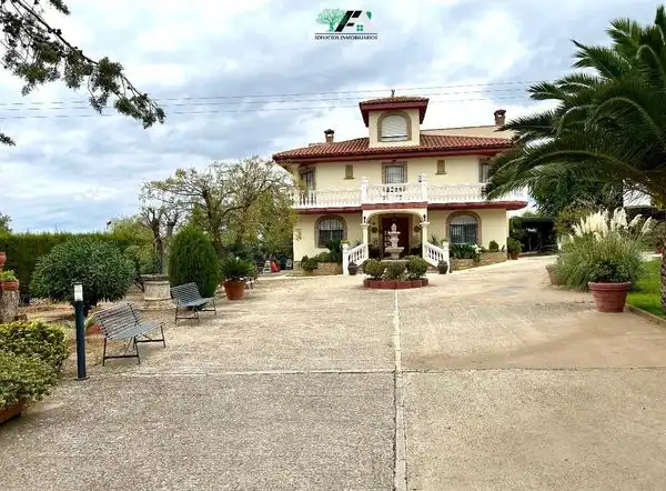 Xalet amb terrassa en venda a Paseo de las Montalvas, imagen 4