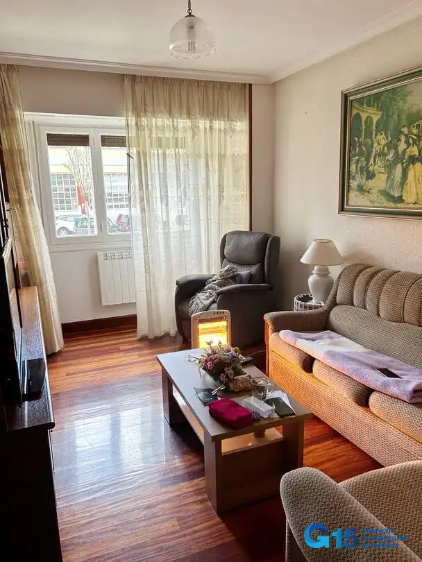 Sala d'estar de Pis en venda en Hernani amb Calefacció