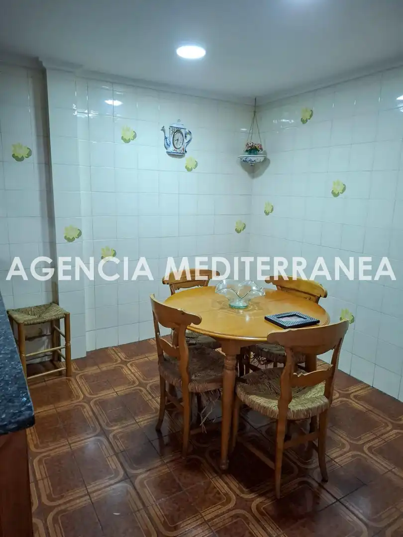 Cuina de Pis en venda en Oliva amb Traster i Balcó