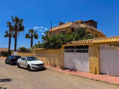 Vista exterior de Casa adosada en venda en Rojales amb Aire condicionat, Calefacció i Terrassa