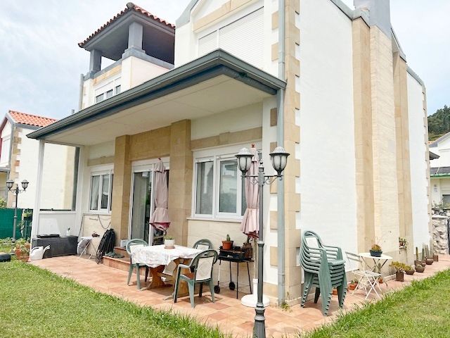 Terrassa de Casa o xalet en venda en Piélagos amb Calefacció, Jardí privat i Traster