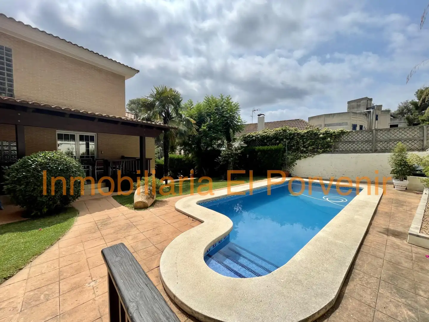 Vista exterior de Casa o chalet en venta en Torrent con Aire acondicionado, Jardín privado y Terraza