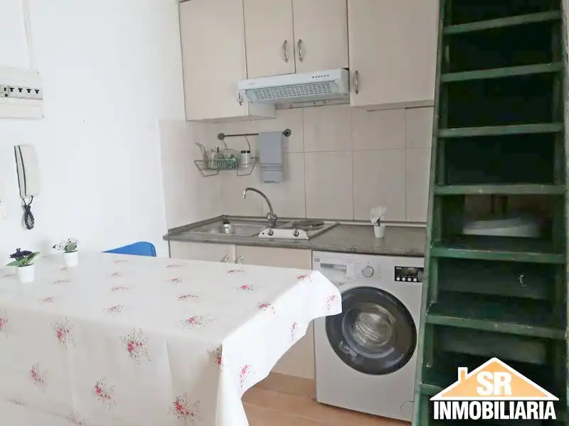 Loft zur Miete in Rúa Nogueira, Liáns