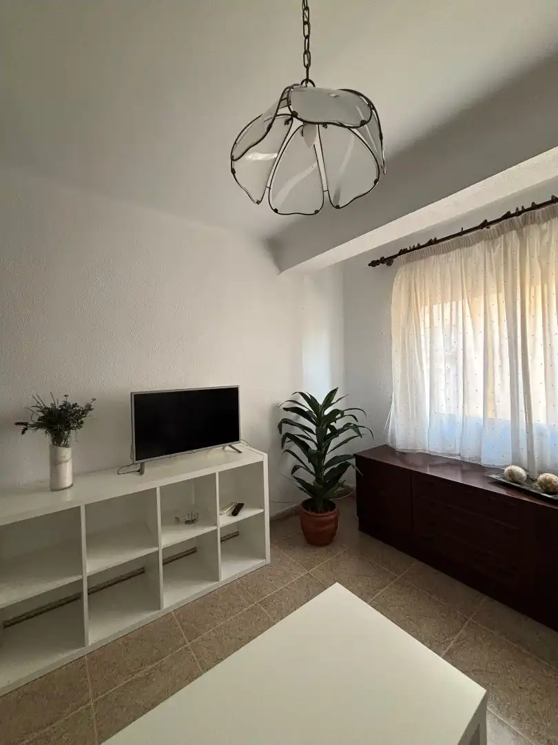 Habitación de Piso de alquiler en Málaga con Amueblado, Horno y Microondas