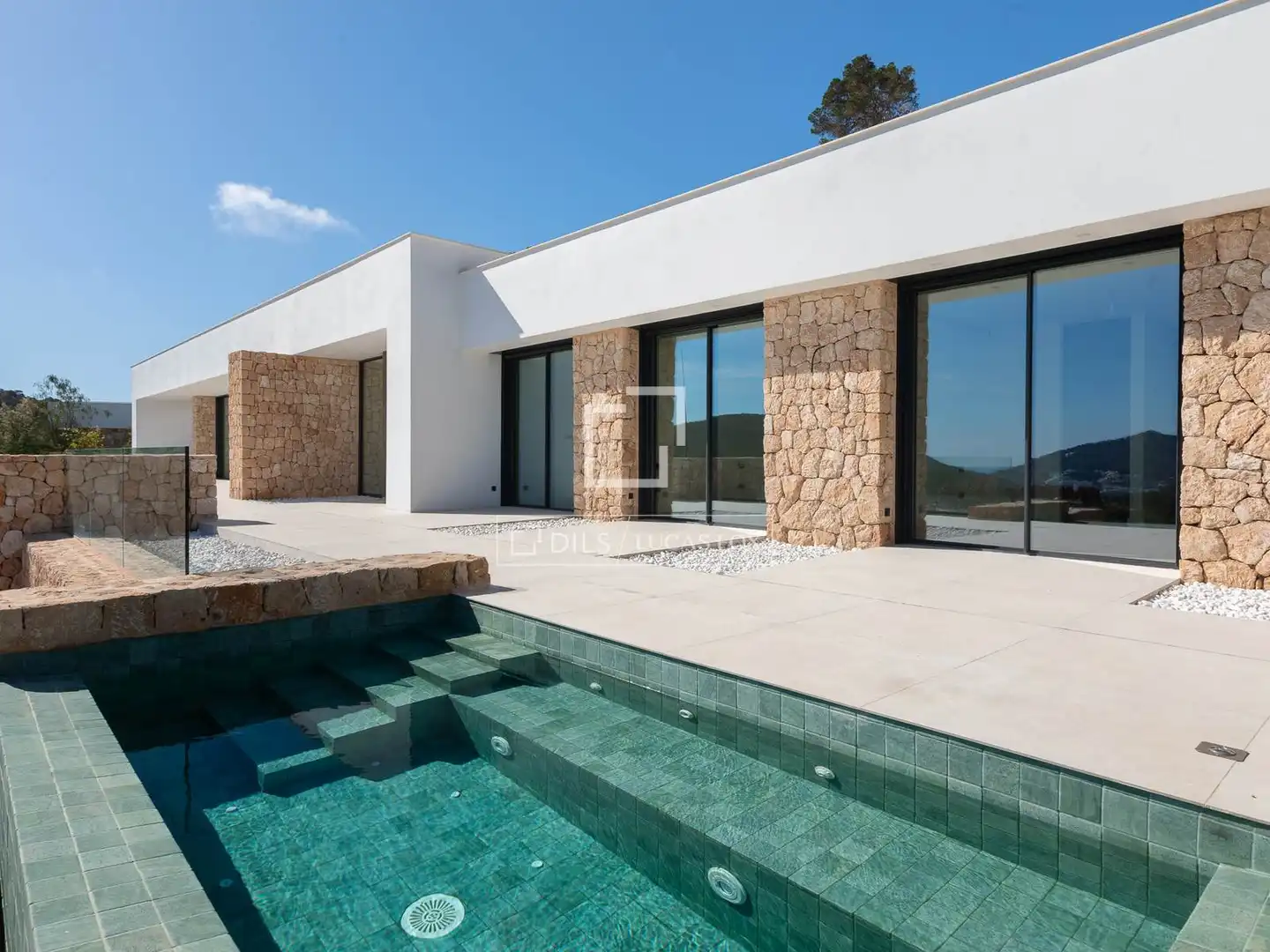 Vista exterior de Casa o chalet en venta en Santa Eulària des Riu con Aire acondicionado, Jardín privado y Terraza