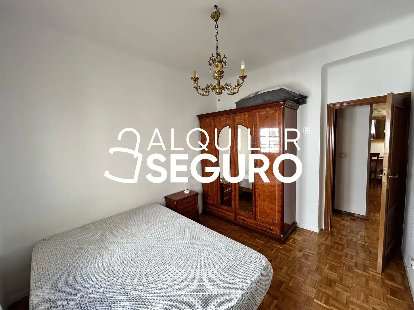 Schlafzimmer von Wohnung zur Miete in Arganzuela