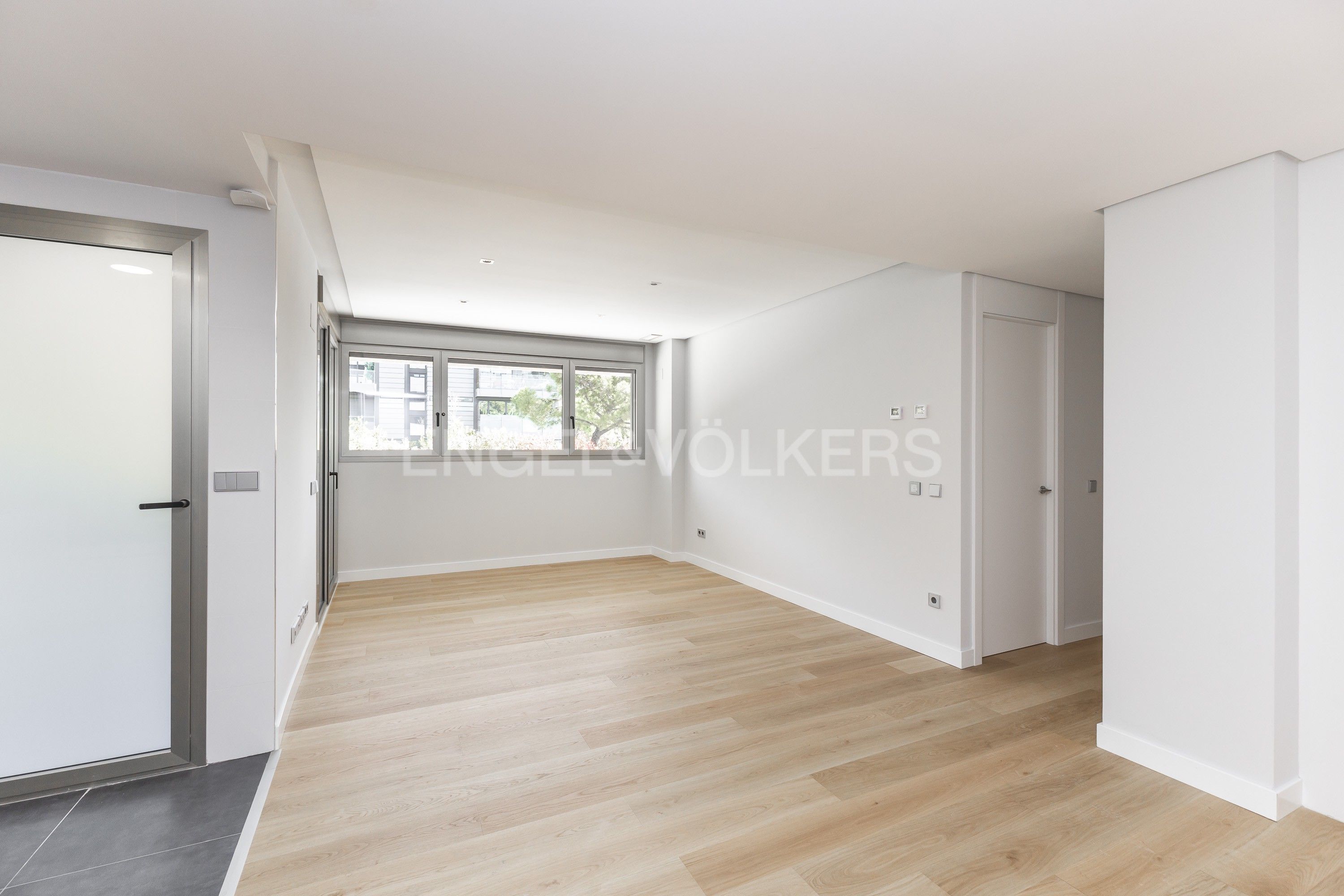 Living room of Apartment for sale in Majadahonda  with Air Conditioner, Heating and Terrace