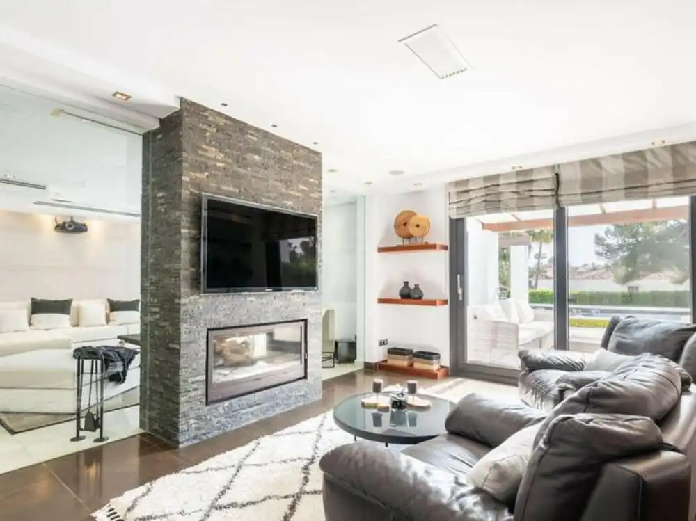 Living room of Houses for rent in Marbella  with Air Conditioner, Private garden and Terrace