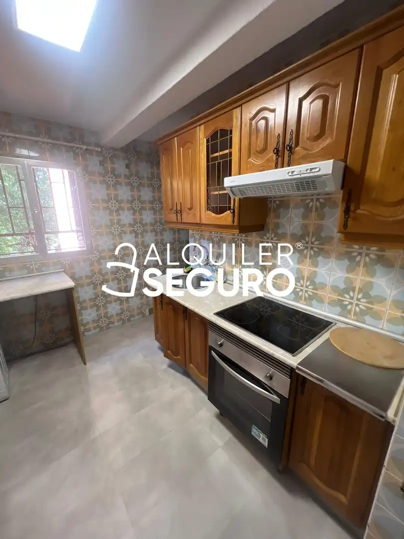 Kitchen of Flat for rent in Madrid  with Heating, Terrace and Furnished
