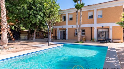 Elegancia, Privacidad y Confort en un Chalet en La Huerta de Mutxamel