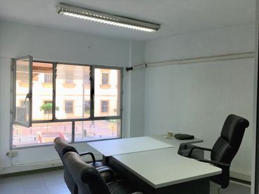 Office space with lift for sale in Plaza Preciosa 11