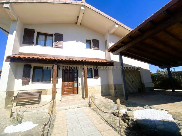 Casa-chalet en Venta en Calle la Cuesta en Olóriz / Oloritz