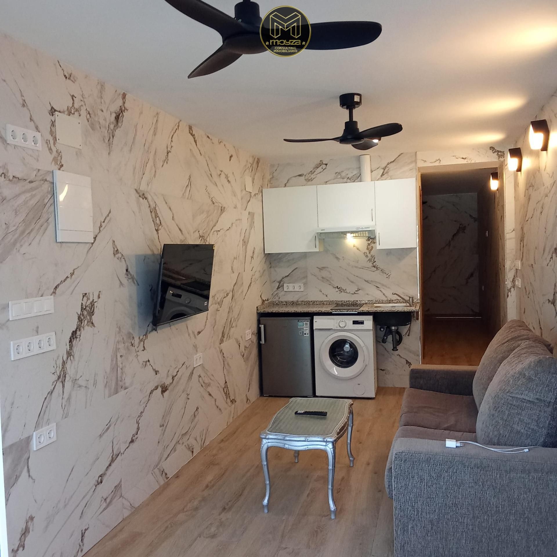 Living room of Apartment to rent in Estepona