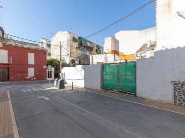 Terreno residencial en venta en Calle de la Cruz
