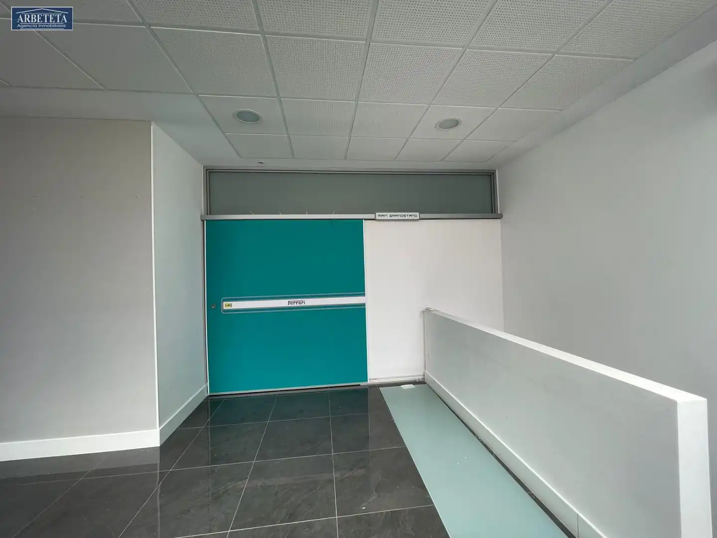 Geschaftsraum zur Miete in Guadalajara mit Klimaanlage