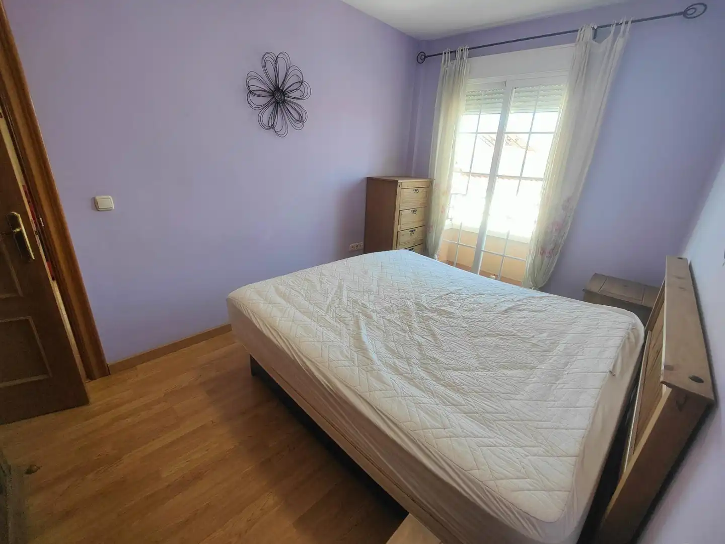 Schlafzimmer von Dachboden zum Verkauf in Las Gabias mit Heizung und Terrasse