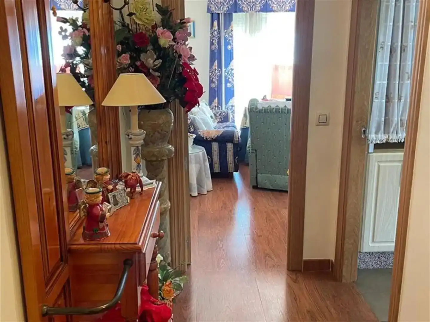 Attic for sale in Berja  with Air Conditioner