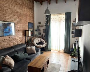 Living room of Flat to rent in  Valencia Capital  with Air Conditioner, Furnished and Microwave