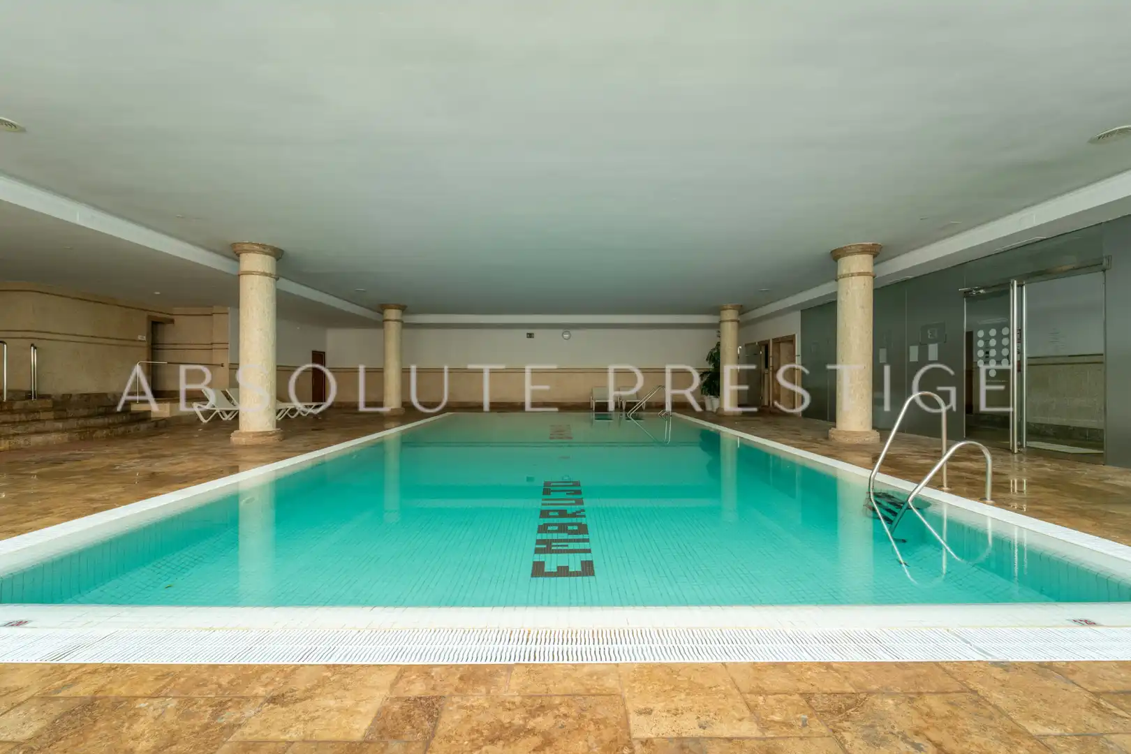 Piscina de Apartament en venda en Marbella amb Aire condicionat, Terrassa i Piscina